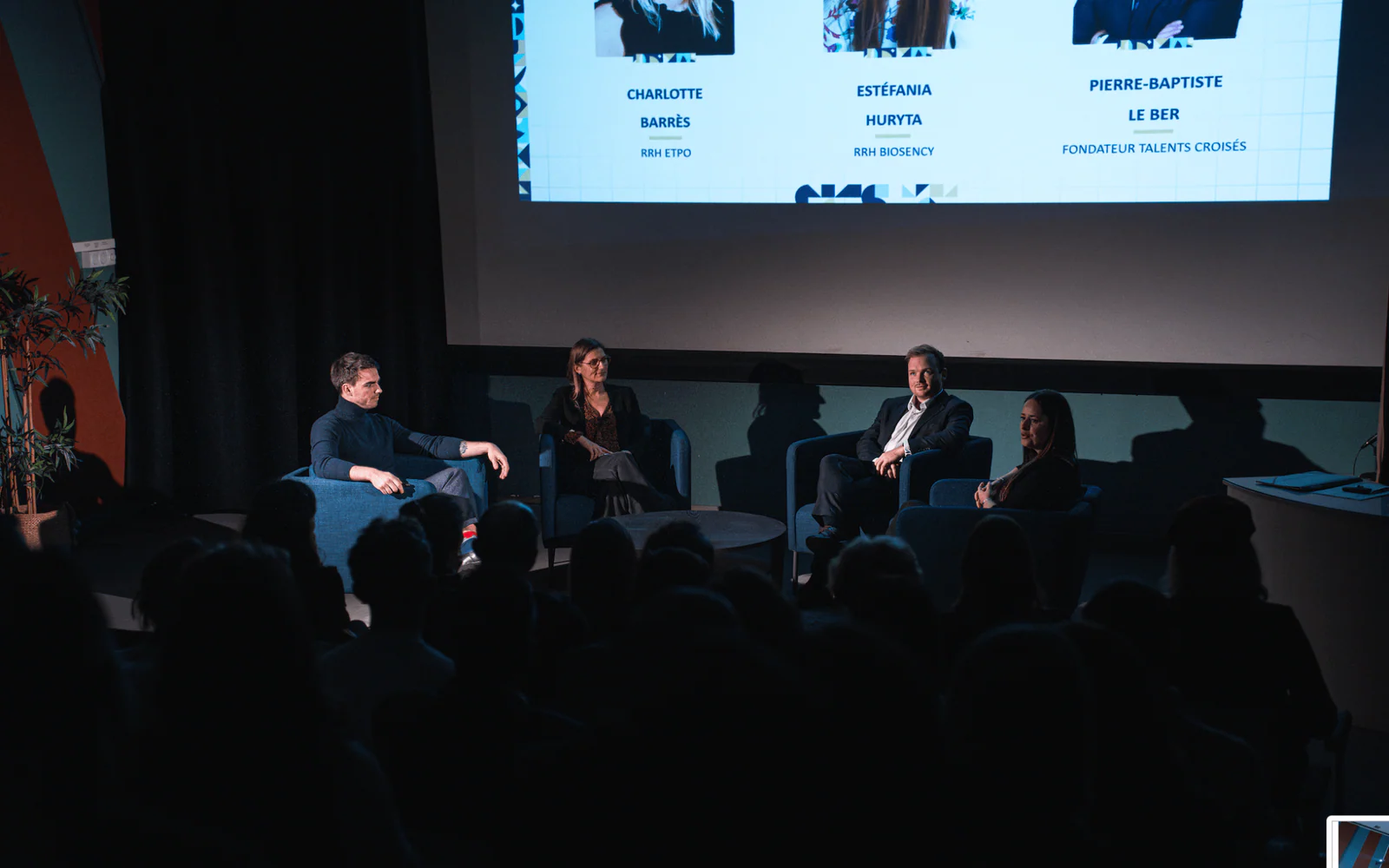 Les intervenants de la conférence Avelmat sur scène au Musée des beaux-arts de Rennes